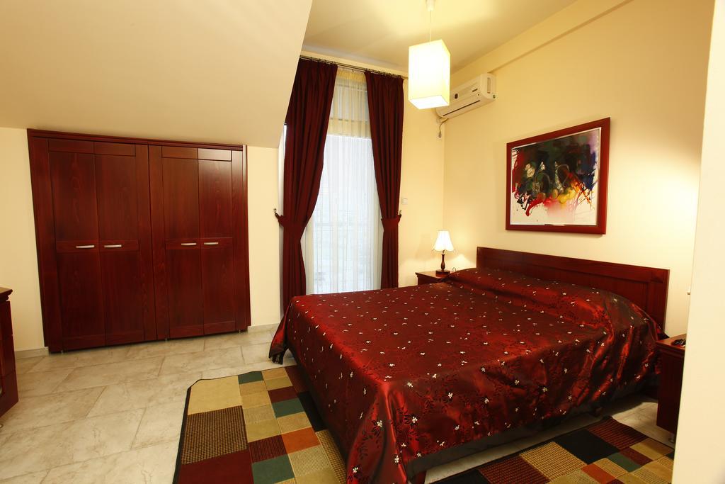 Hotel Luxor Suto Orizari الغرفة الصورة