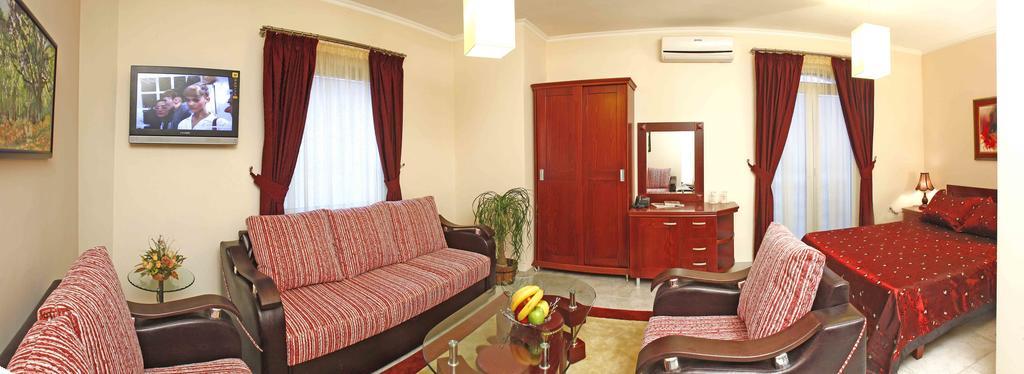 Hotel Luxor Suto Orizari الغرفة الصورة